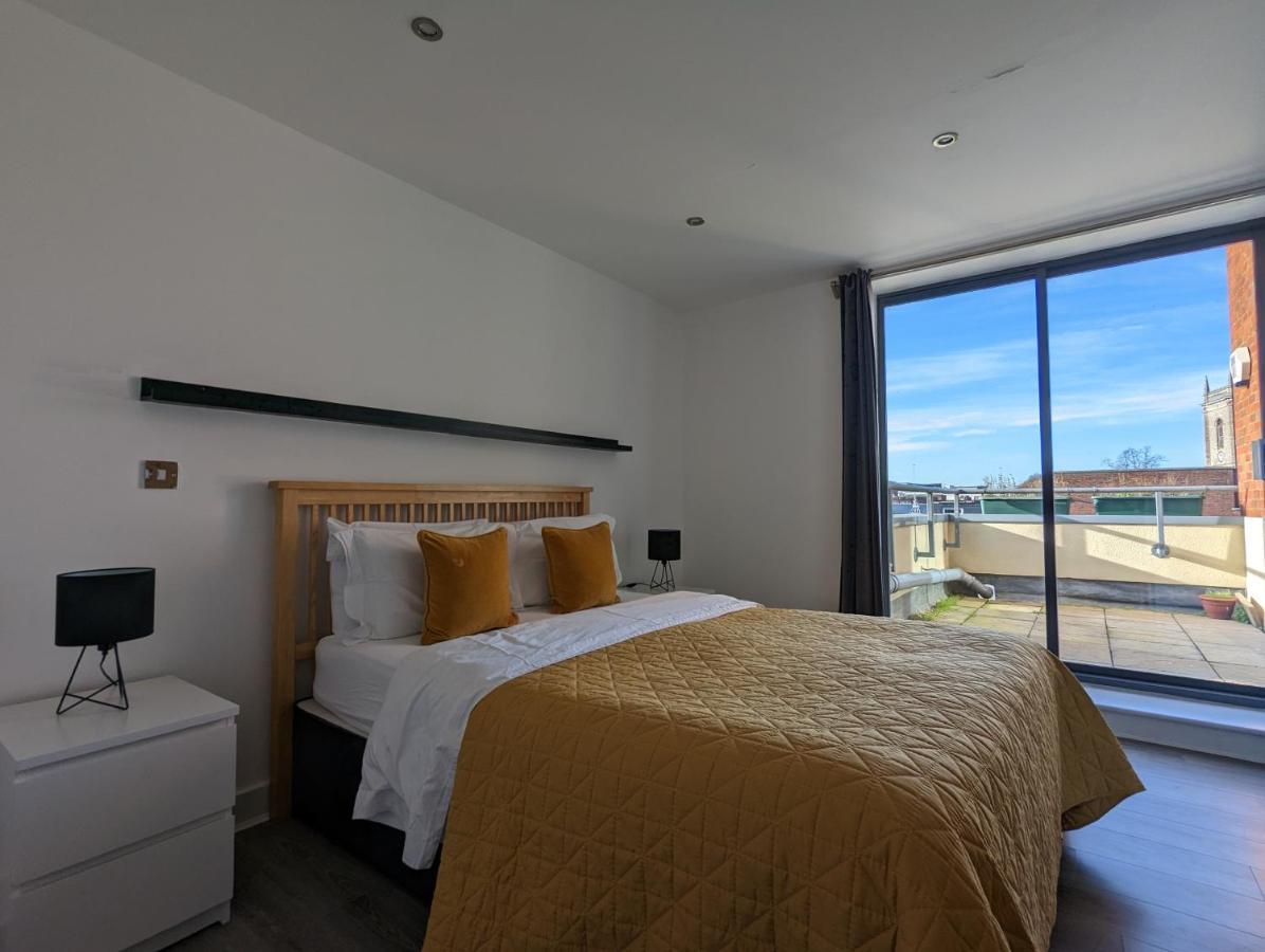 Bankside By Wycombe Apartments Χάι Ουίκαμ Εξωτερικό φωτογραφία
