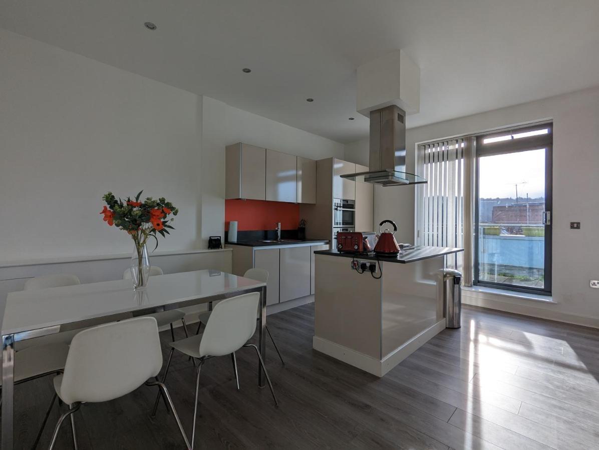 Bankside By Wycombe Apartments Χάι Ουίκαμ Εξωτερικό φωτογραφία